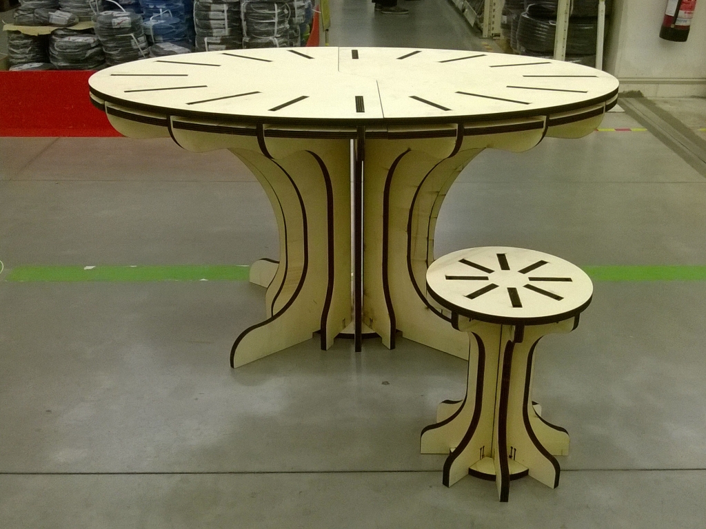 Stool & Table "GOTICO"